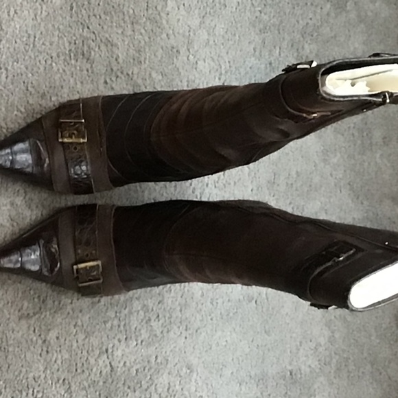 Boots - Picture 3 of 3